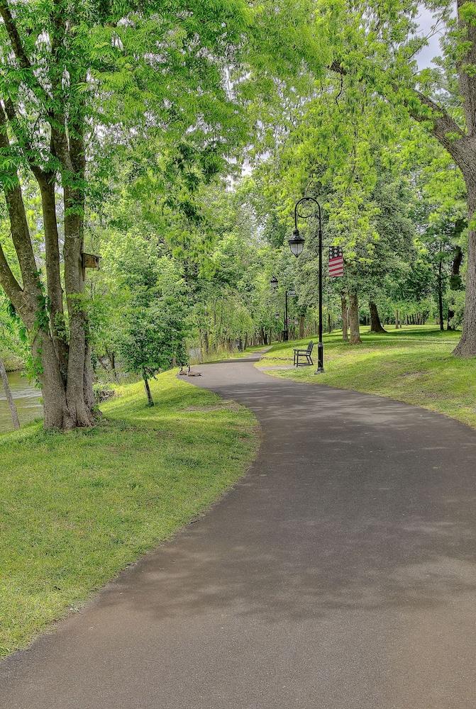 Accommodation By Willow Brook Lodge Pigeon Forge Bagian luar foto